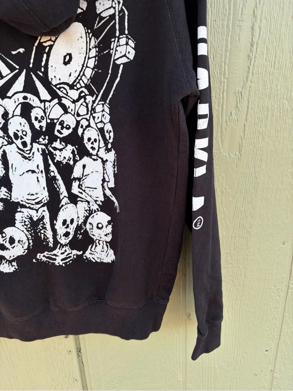 Darkla kinds Black Hooded Pullover Sweatshirt Size S